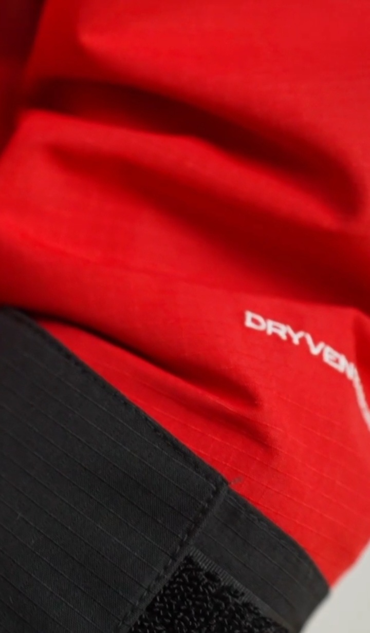 کاپشن مردانه Men’s Big DRYVENT™ Mono Mountain Jacket از برند The North Face